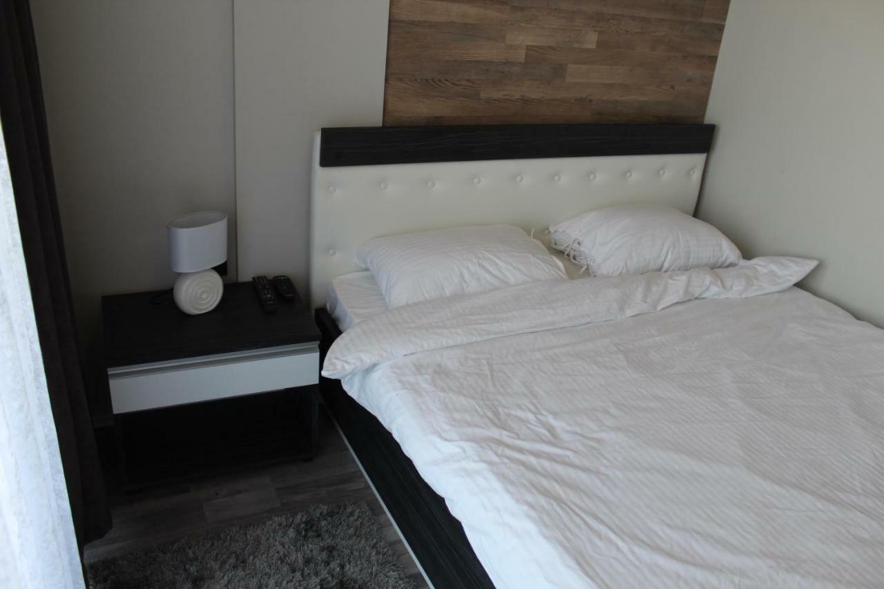As Lux Apartmani 카파오닉 외부 사진